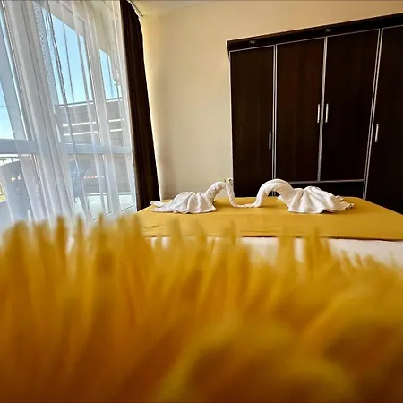 Menada Luxor Apartament *