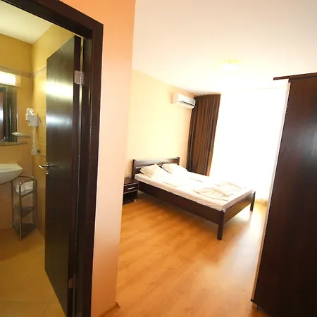 Menada Luxor Апартаменты *