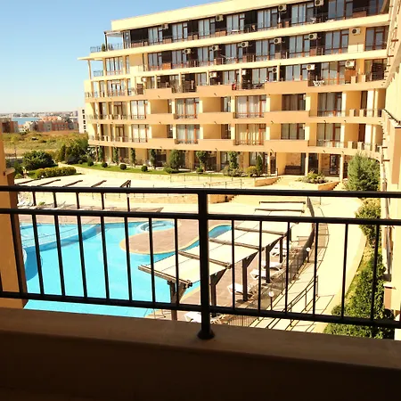 Menada Luxor Апартаменты Свети-Влас