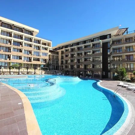 Menada Luxor Apartament *