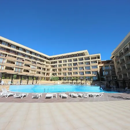 Menada Luxor *