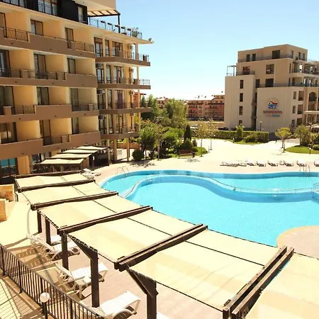 Menada Luxor Apartament *