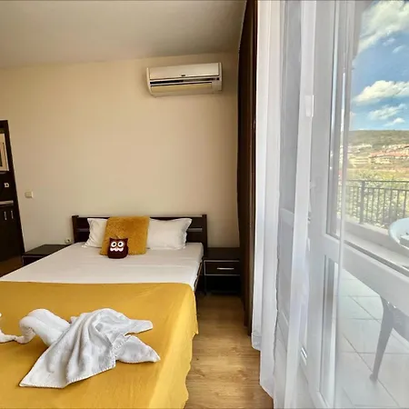 Menada Luxor Apartament *