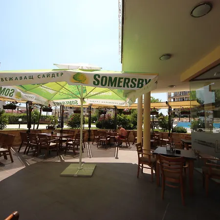 Menada Luxor Apartament *