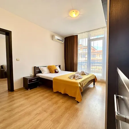 Menada Luxor Apartament *