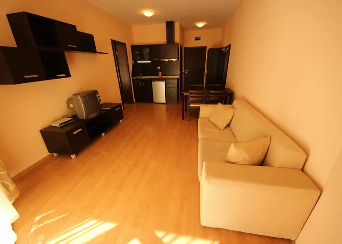 Menada Luxor * סבטי ולאס