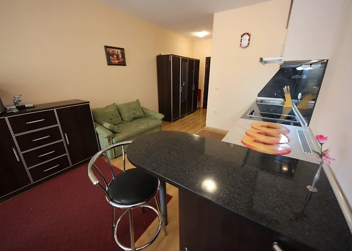 Menada Luxor * סבטי ולאס