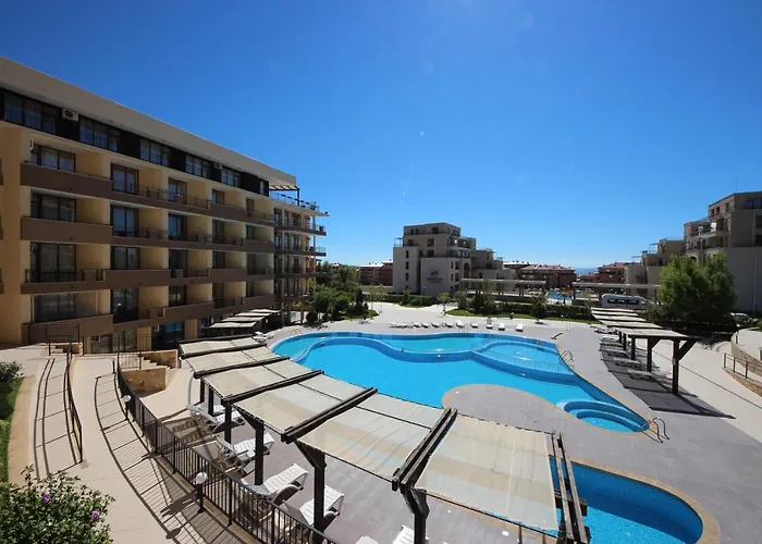 Menada Luxor Apartament *